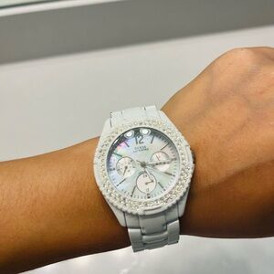 Guess White Watch (needs to change battery)